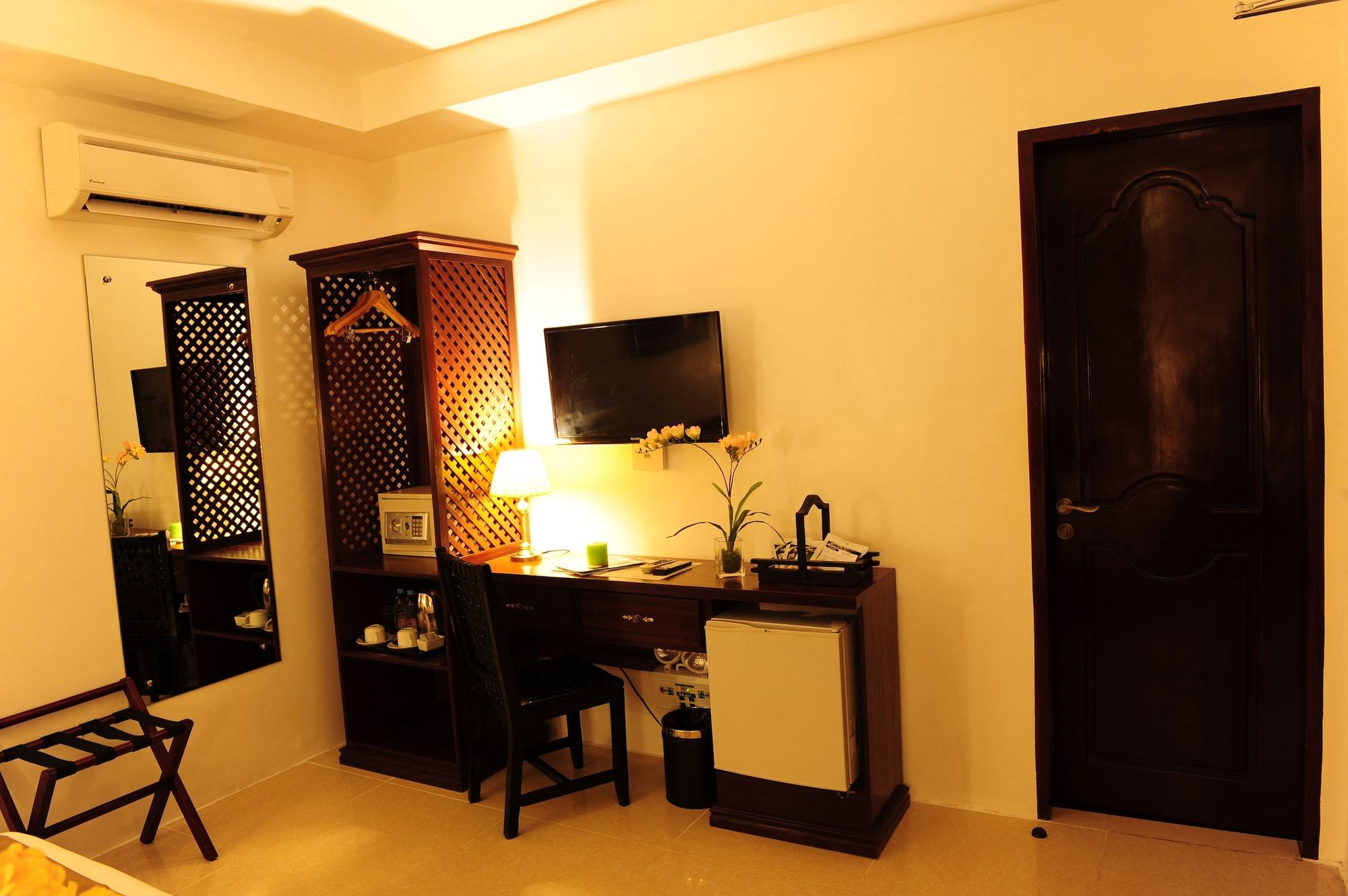 Boracay Summer Palace Resort 3*