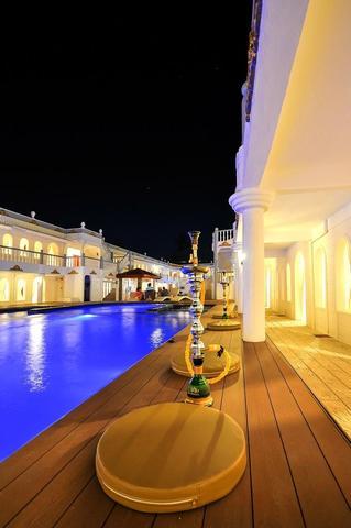 Resort Boracay Summer Palace